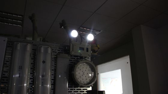 IP66 Waterproof Explosion Proof LED Emergency Light Baterai NiCd dapat diisi ulang Light Grey Housing