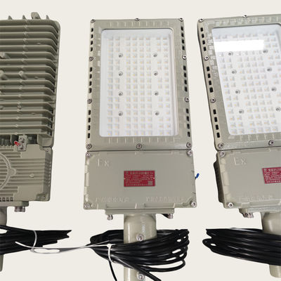 Anti ledakan Square Flood Street Light ATEX 100w 150w Outdoor untuk Laut dan Offshore