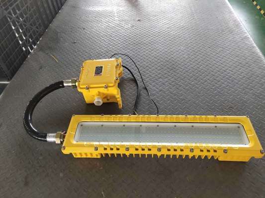 Panjang Umur Lampu Led High Bay Proof Led dengan Kompartemen LED Terisolasi Tingkat Perlindungan IP66