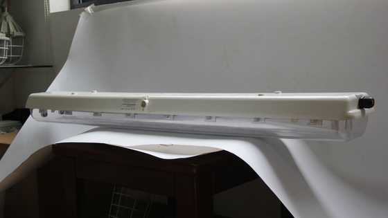 Lampu Linear Tahan Lama Seri BYS Tahan Ledakan dengan Sertifikasi Ganda – Perlengkapan LED Area Berbahaya yang Disetujui ATEX/IECEx/CNEX, Berperingkat IP66, Garansi 5 Tahun, Watt dan Ukuran yang Dapat Disesuaikan