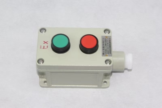 Kotak persimpangan tahan ledakan dengan penyemprotan elektrostatik dengan kandang baja tahan karat 316L