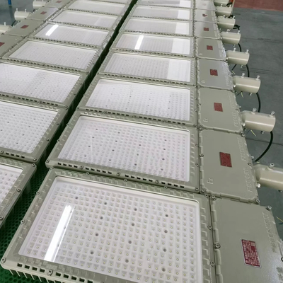 120\u00b0 Aluminium Alloy IP66 LED Tube Light Dengan 50000 Jam Umur Untuk Daerah Berbahaya