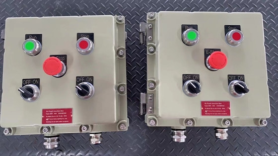 IP65 ≤225A Tegangan Panel kontrol tahan ledakan paduan aluminium untuk Area Berbahaya di Luar Ruang / Industri