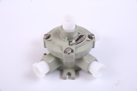 Kualitas Baik 220/380 VAC IP65 Ledakan Proof Junction Box Aluminium Alloy Untuk Kabel Wiring
