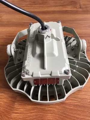 IP66 150 Watt Lampu High Bay Proof dengan Efisiensi 135lm/w untuk Daerah Industri dan Petrokimia