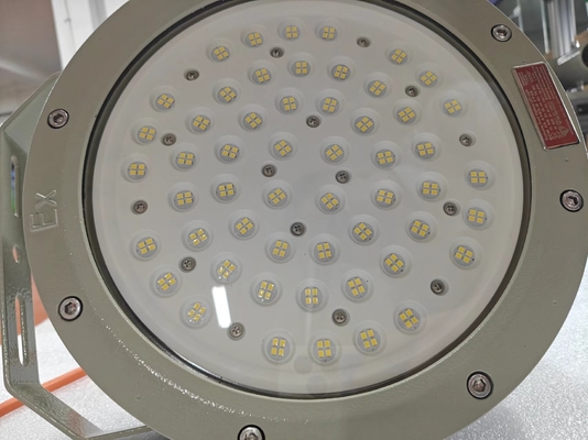 Die Casting Aluminium LED Bay Lampu dengan Bracket Mount 50000hrs Umur