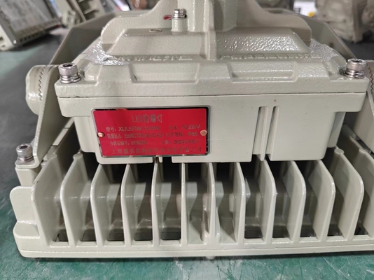 ATEX IECEx RoHS CNEX ISO9001 Lampu banjir tahan ledakan CCT 5000K-5700K