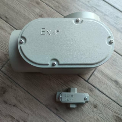 Kotak Threading Flameproof Ledakan IP66 Aluminium Enclosure Area Berbahaya Pengaturan Kabel Pelanggan G2