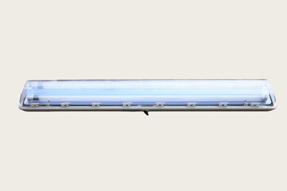 Ledakan Proof ATEX seluruh plastik ((GRP) lampu lampu fluoresen Lampu WF2 IP66 untuk Div 1 area berbahaya 36W