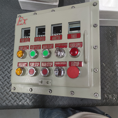 ATEX CNEX peringkat Ex d Flameproof Panel Box Enclosure IP66 WF2 untuk Area Berbahaya dengan Kabel Masuk Disesuaikan 295Vac
