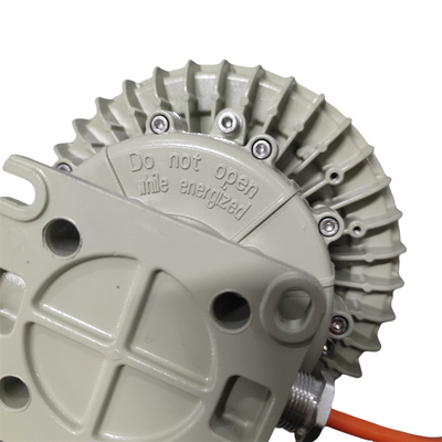 Lampu LED tahan led ATEX IEC berukuran 185lm/w Efisiensi energi IP66 WF2 untuk lampu industri zona 1 Oil GAS