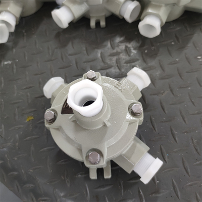 Kotak Sambungan Listrik Tahan Ledakan IP65 WF1 Die Casting Aluminium IP65 2 3 Entri Horizon