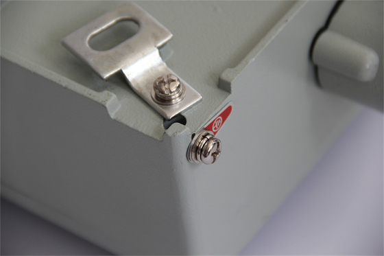 Panel kontrol industri untuk zona berbahaya1 Lampu tahan api 10A AC220v