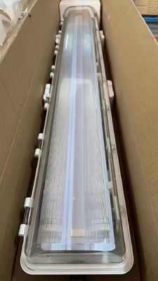 120-140° Beam Angle Ledakan tahan lampu neon untuk aplikasi yang menuntut