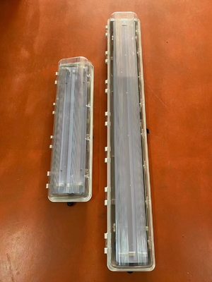 2*18w/2*36w Lampu Fluoresen GRP Plastik Seluruh Buktinya Ledakan untuk Aplikasi Industri