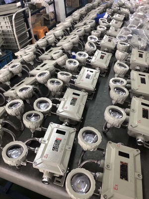 Lampu darurat LED umur panjang dengan 50000h dinding atau langit-langit dipasang Aluminium Alloy Shell