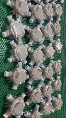 Ex Mark Ex Db IIC T6 Gb/ Ex Tb IIIC T80°C Db Kasus konektor tahan api dengan bahan paduan aluminium tahan panas