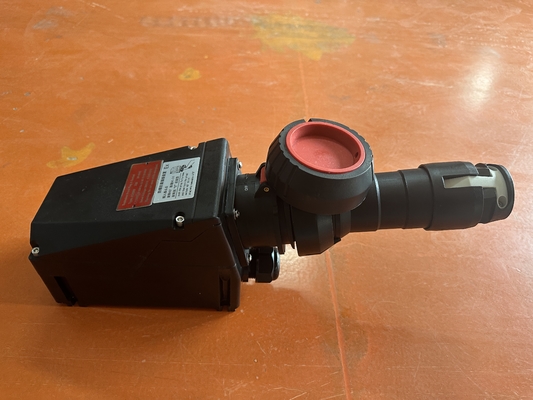 Plug dan soket tahan api di seluruh plastik dengan inti kuningan IP66