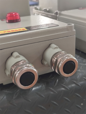 Kotak Lisolator Anti Ledakan ATEX IP66 Anti korosi Aluminium Kelas Aerospace Untuk Pemasangan Dinding Ex D E Untuk GAS MARINE Lingkungan Petrokimia