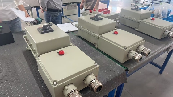 Panel kontrol tahan ledakan IP66 WF2 Tingkat perlindungan untuk zona ATEX