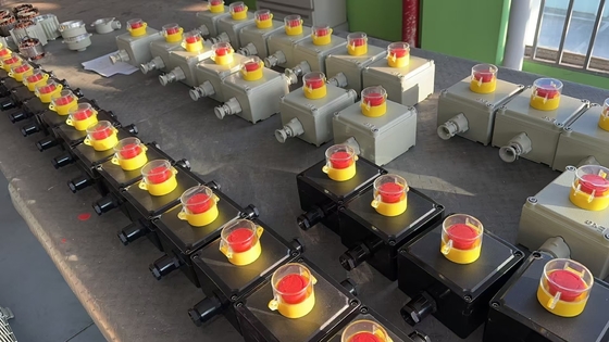 Flameproof Control Panel 2mm Hanging Vertical Mounting Papan distribusi tahan api