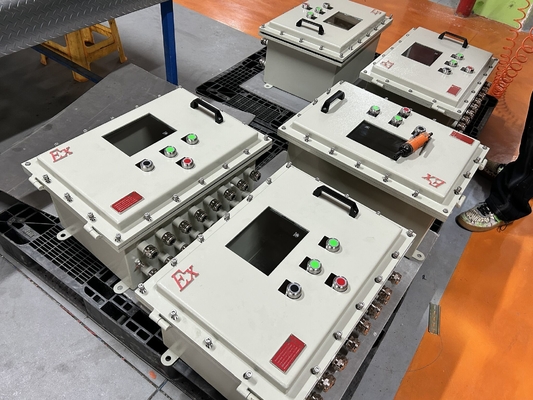 Panel Distribusi Tahan Ledakan Bersertifikasi ATEX/IECEx | Starter Pompa 220V/380V, Berperingkat IP65