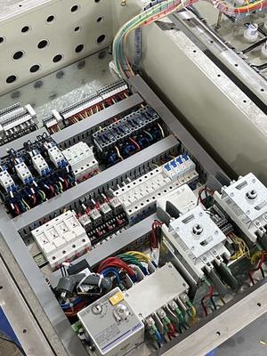 Kotak Distribusi Penerangan Tahan Api Seri ATEX CNEX CXM Ex D IIC IP66 Aluminium Ideal untuk Zona Berbahaya