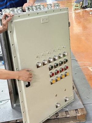 Kotak Distribusi Penerangan Tahan Api Seri ATEX CNEX CXM Ex D IIC IP66 Aluminium Ideal untuk Zona Berbahaya