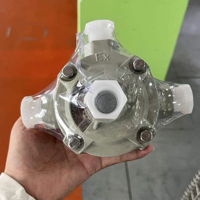 Kotak Sambungan Anti Ledakan AC380V – IP65 Penutup Terminal Kabel Tahan Api untuk Area Berbahaya