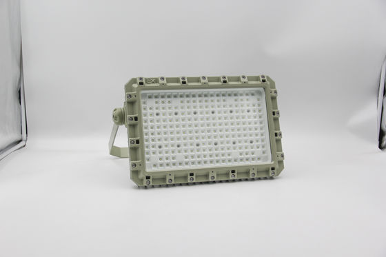 Lampu Sorot LED Anti Ledakan | Tahan Api, Tahan Air, Hemat Energi – Untuk Lingkungan Berbahaya