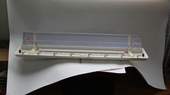 Lampu Linear LED Tahan Air Anti Ledakan untuk Rig Minyak, Pabrik Kimia, dan Pompa Bensin – Bersertifikasi ATEX/IECEx/CNEX, Hemat Energi, Tahan Lama, Pemasangan Mudah