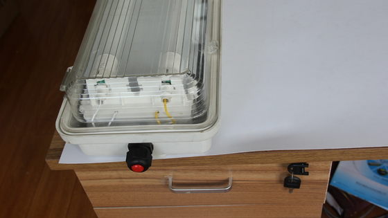 Lampu Linear LED Tahan Air Anti Ledakan untuk Rig Minyak, Pabrik Kimia, dan Pompa Bensin – Bersertifikasi ATEX/IECEx/CNEX, Hemat Energi, Tahan Lama, Pemasangan Mudah