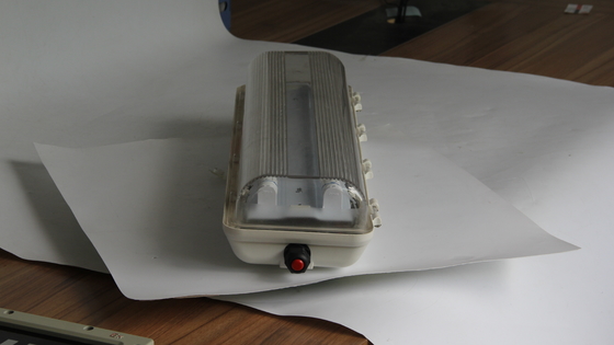 Lampu Linear LED Tahan Air Anti Ledakan untuk Rig Minyak, Pabrik Kimia, dan Pompa Bensin – Bersertifikasi ATEX/IECEx/CNEX, Hemat Energi, Tahan Lama, Pemasangan Mudah