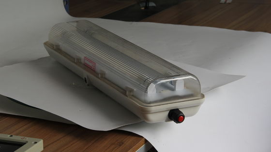 Lampu LED Linear Tahan Lama 0.6m/1.2m ATEX/IECEx/CNEX Tahan Ledakan Tingkat Industri IP66 untuk Area Berbahaya Pabrik Minyak & Gas Kimia Pertambangan Fasilitas Kelautan Desain hemat energi mengurangi