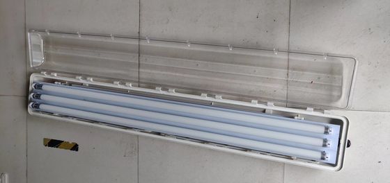 Lampu LED Linear Tahan Lama 0.6m/1.2m ATEX/IECEx/CNEX Tahan Ledakan Tingkat Industri IP66 untuk Area Berbahaya Pabrik Minyak & Gas Kimia Pertambangan Fasilitas Kelautan Desain hemat energi mengurangi