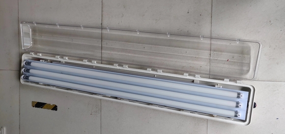 Daya tahan ATEX/IECEx/CNEX Lampu LED Linier Buktinya Led Lampu Industri Kelas IP66 Lampu untuk Daerah Berbahaya Minyak & Gas Pabrik Kimia Pertambangan Fasilitas Laut Desain hemat energi mengurangi