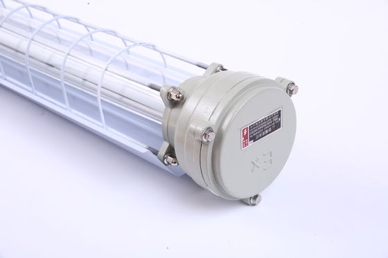 Untuk Area Berbahaya Minyak & Gas Pabrik Kimia Pertambangan Fasilitas Kelautan Lampu LED Linear Tahan Ledakan Kelas Industri IP66 Desain hemat energi mengurangi Tahan Lama 0.6/1.2m ATEX/IECEx/CNEX