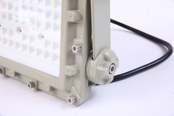 Lampu Sorot LED Tahan Ledakan Sudut Sinar 120° Bersertifikasi RoHS Kinerja Terbaik pada -40°C hingga 40°C