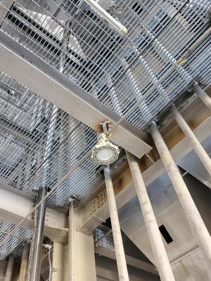 Lampu Teluk Tinggi LED Tahan Ledakan Datar 5000k ATEX Tahan Air 120W Ip66