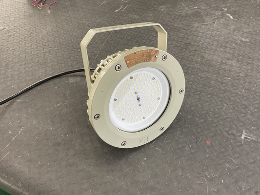 50000 jam Umur ATEX CNEX Bersertifikat Tahan Ledakan IP66 Lampu High Bay LED 100W 150W 200W untuk Lingkungan Minyak Gas Kimia Pertambangan Kelautan