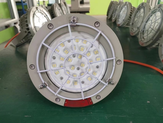 Lampu High Bay LED Tahan Ledakan Kelas Industri IP66 Tahan Air 100W-200W dengan Sertifikasi ATEX CNEX untuk Aplikasi Zona Berbahaya 1 & 2