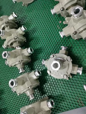 Disesuaikan IP65 Ex Proof Electrical Junction Box Aluminium Shell Cable Entry G1/2" G3/4" G1" G1 1/4 G1 1/2" G2"