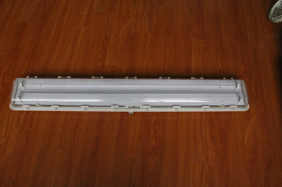 ATEX/IECEx/CNEX Disetujui Area Berbahaya Lampu LED, IP66 Rating, Garansi 5 Tahun, Daya Wattage dan Ukuran Disesuaikan Daya tahan BYS Seri Led Lampu Linier Proof Led dengan Sertifikasi Tiga