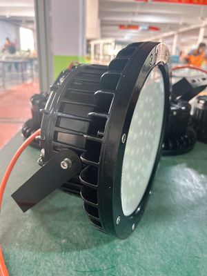 Tekanan Tinggi Casting Aluminium Alloy Shell WF2 Outdoor Anti Korosi Proof Ledakan High Bay Lampu