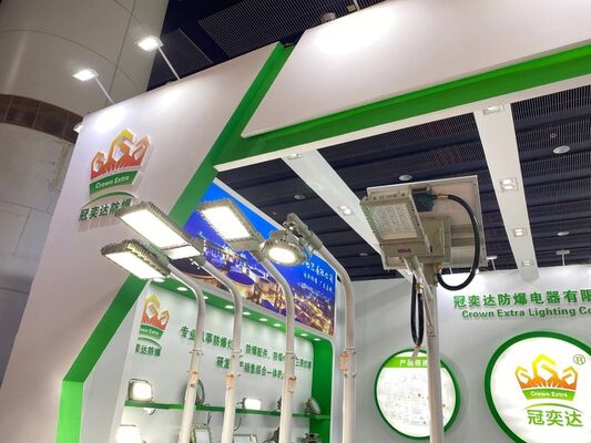 Ketahanan kimia yang baik Flame Retardant Flex conduit Karet stainless steel Flexible Protective Electrical conduit untuk industri