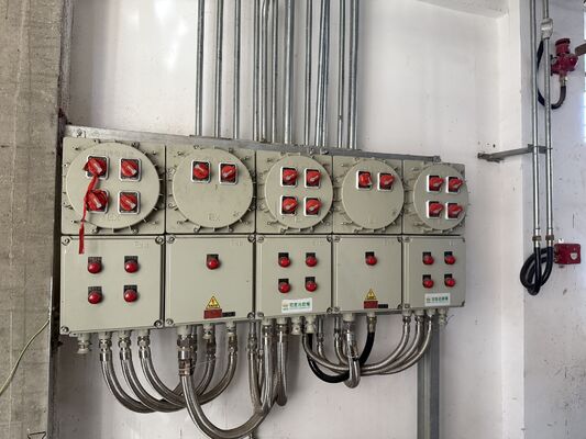 Panel Kontrol Distribusi IIB T4 ATEX Flameproof Panel Kontrol Tahan Ledakan Flameproof Aluminium Alloy Enclosure Untuk Penggunaan Minyak & Gas