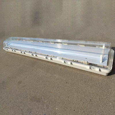 Lampu tabung LED tahan ledakan dan tahan api 2x36W untuk daerah berbahaya. ABS Housing. Efisiensi 115 lm/W.