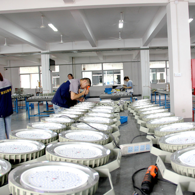 Lampu High Bay LED Tahan Ledakan 160lm/w Zona yang Dapat Disesuaikan 1 Zona 2 Pencahayaan Untuk Lokasi Berbahaya