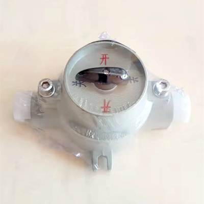 Pergantian Proof Ledakan Industri Kimia dengan kutub Perlindungan Tingkat 2 IP66