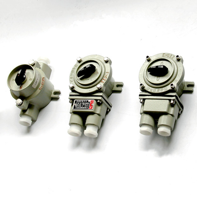 9mm-13mm Kabel Spesifikasi Ledakan Proof Switch 10A Saat ini 220V / 380V Tegangan